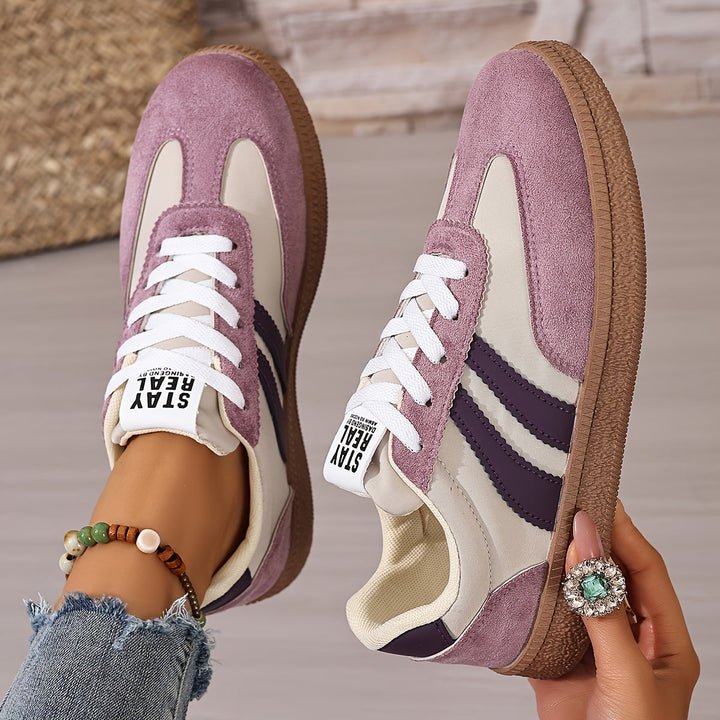 Ophelia | Classic Lace-Up Sneakers