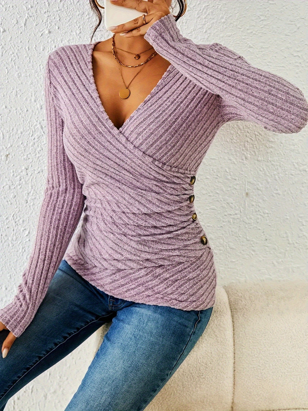 Mackenzie | Fitted Ribbed V-Neck Top
