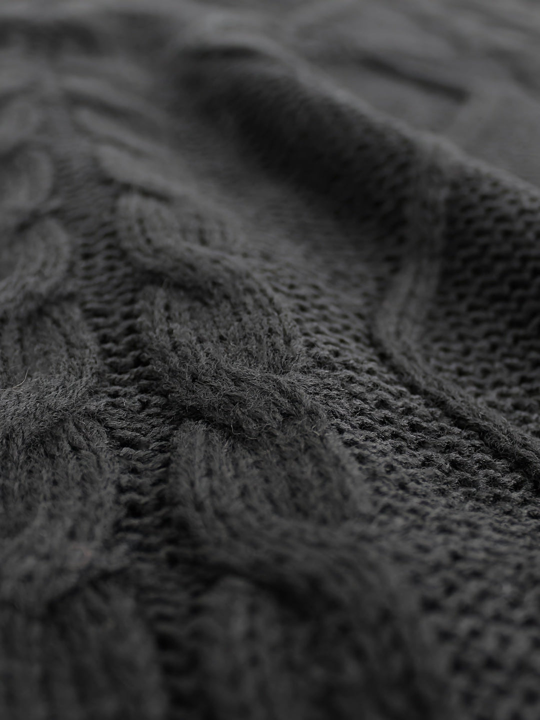 Lillian | Cable-Knit V-Neck Sweater Vest