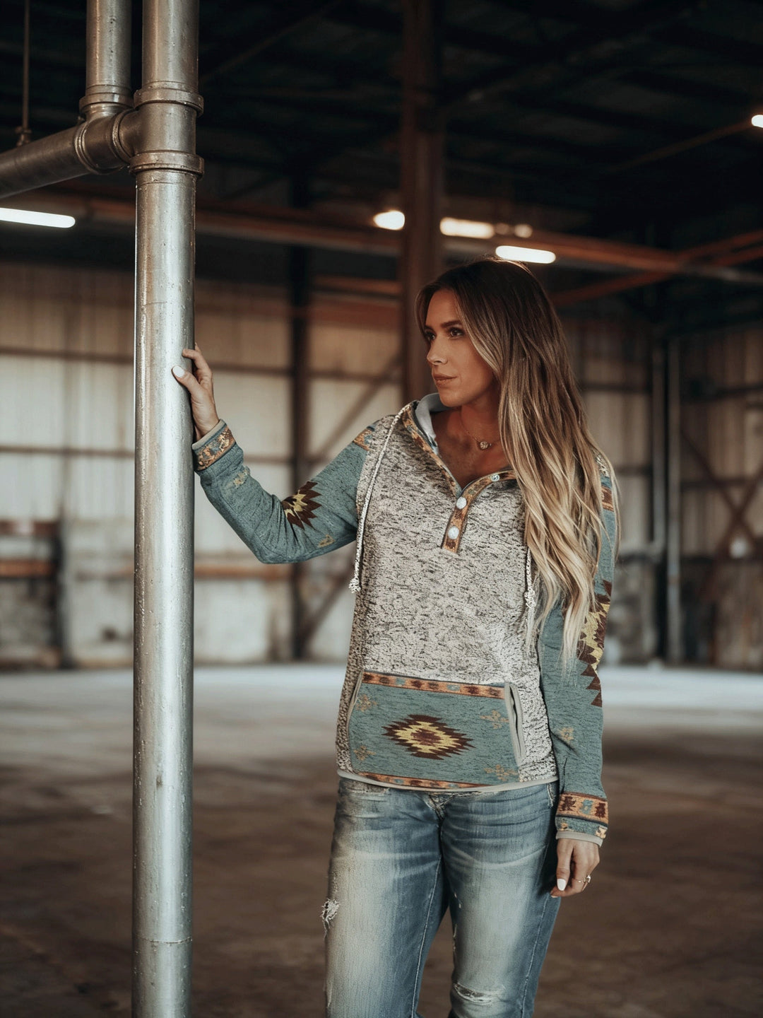 Cristina | Western-Inspired Hooded Sweatshirt
