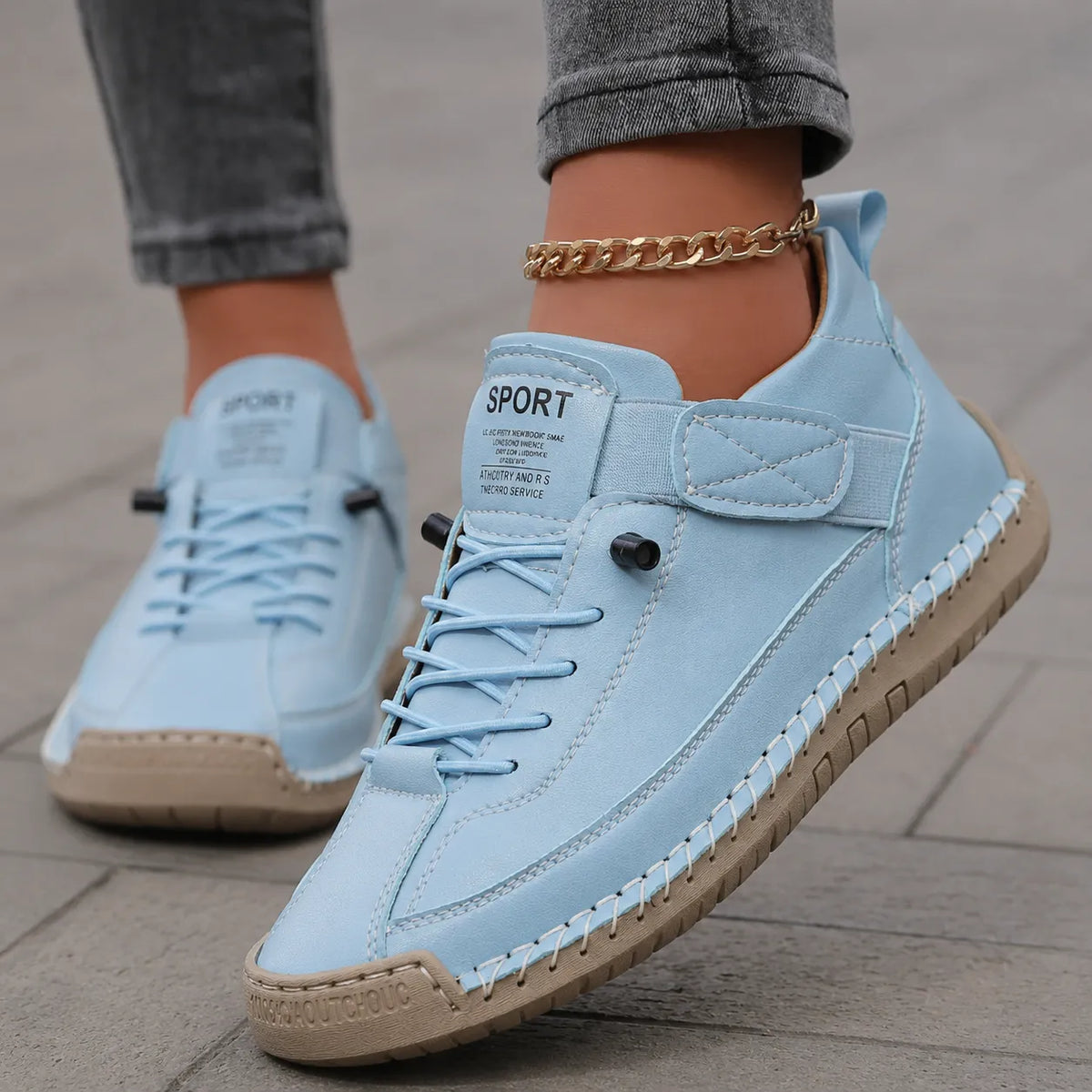 Mia in Light Blue
