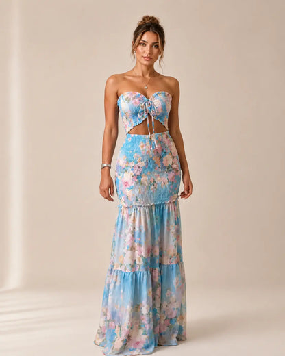 Alessia in Aqua Bloom
