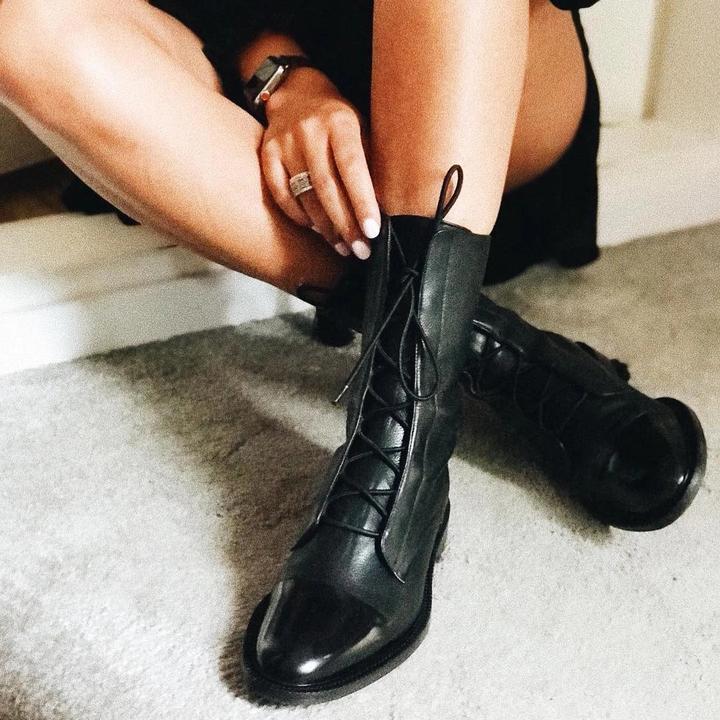Lynda | Elegant Lace-Up Ankle Boots