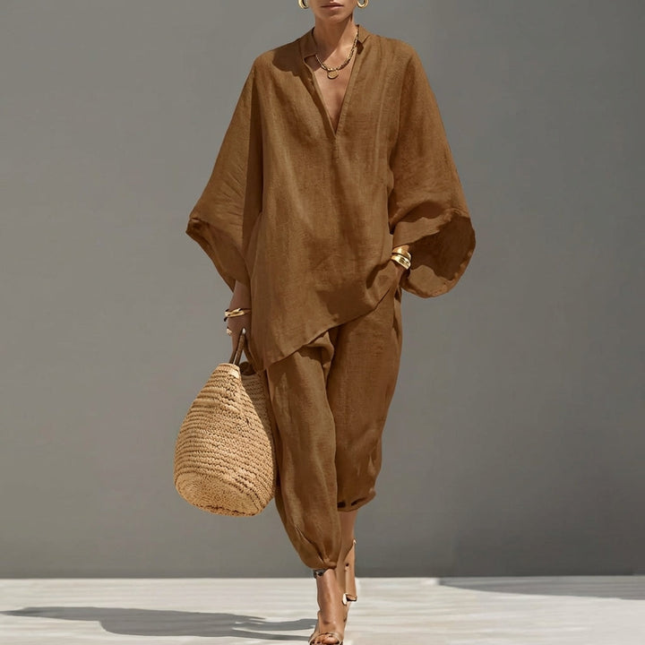 Mable | Relaxed V-Neck Top and Wide-Leg Pants Co-Ord Set