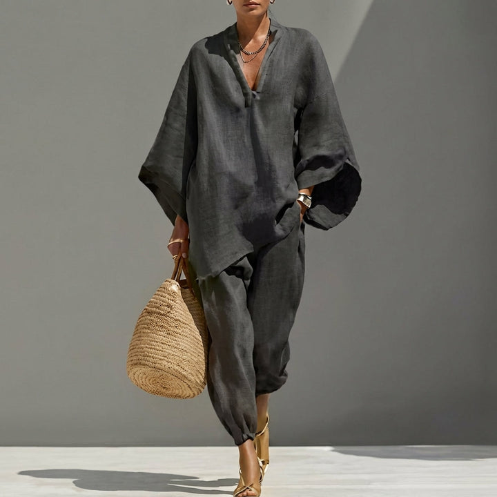 Mable | Relaxed V-Neck Top and Wide-Leg Pants Co-Ord Set