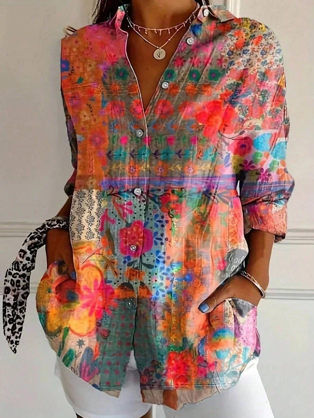 Hanna | Colorful Blouse with Playful Print