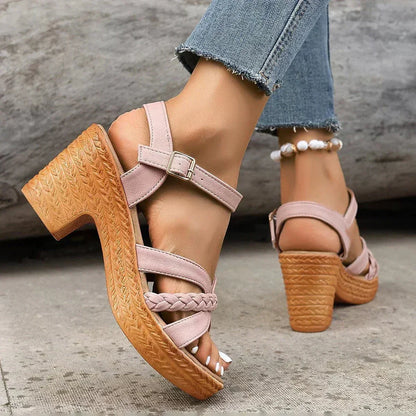 Women's Strappy Cushioned Open Toe Sandals