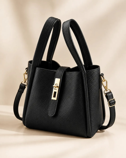 Isla in Black