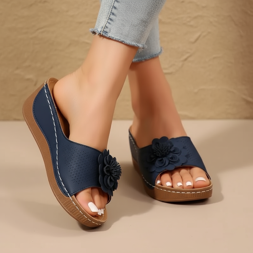 Women's Floral Applique Cutout Comfort Sandals