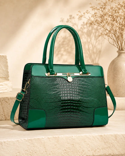 Lucia in Green