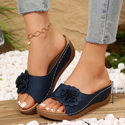 Women's Floral Applique Cutout Comfort Sandals